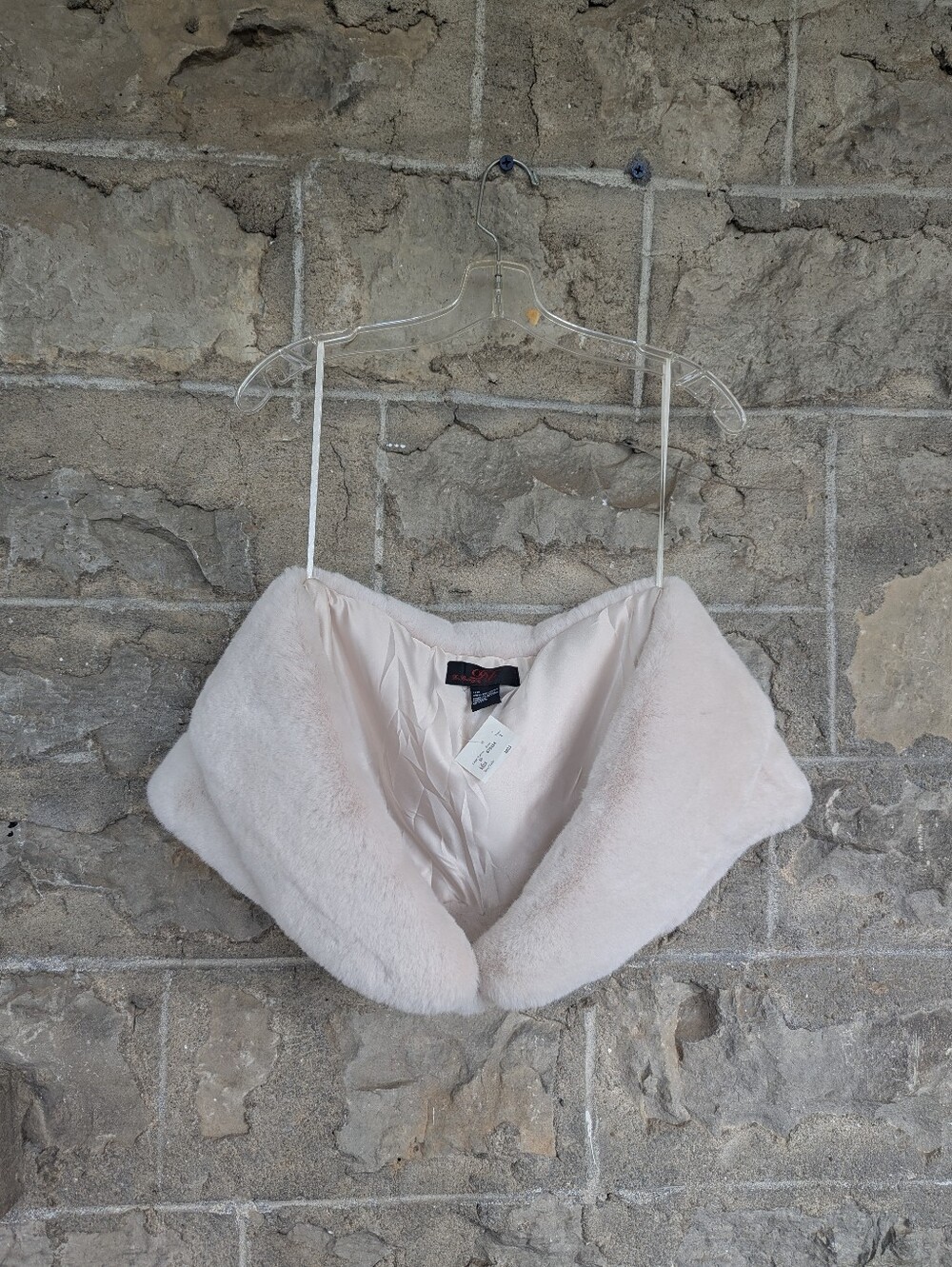 White Soft Faux Fur Shrug NWT Bridal Formal Accessory